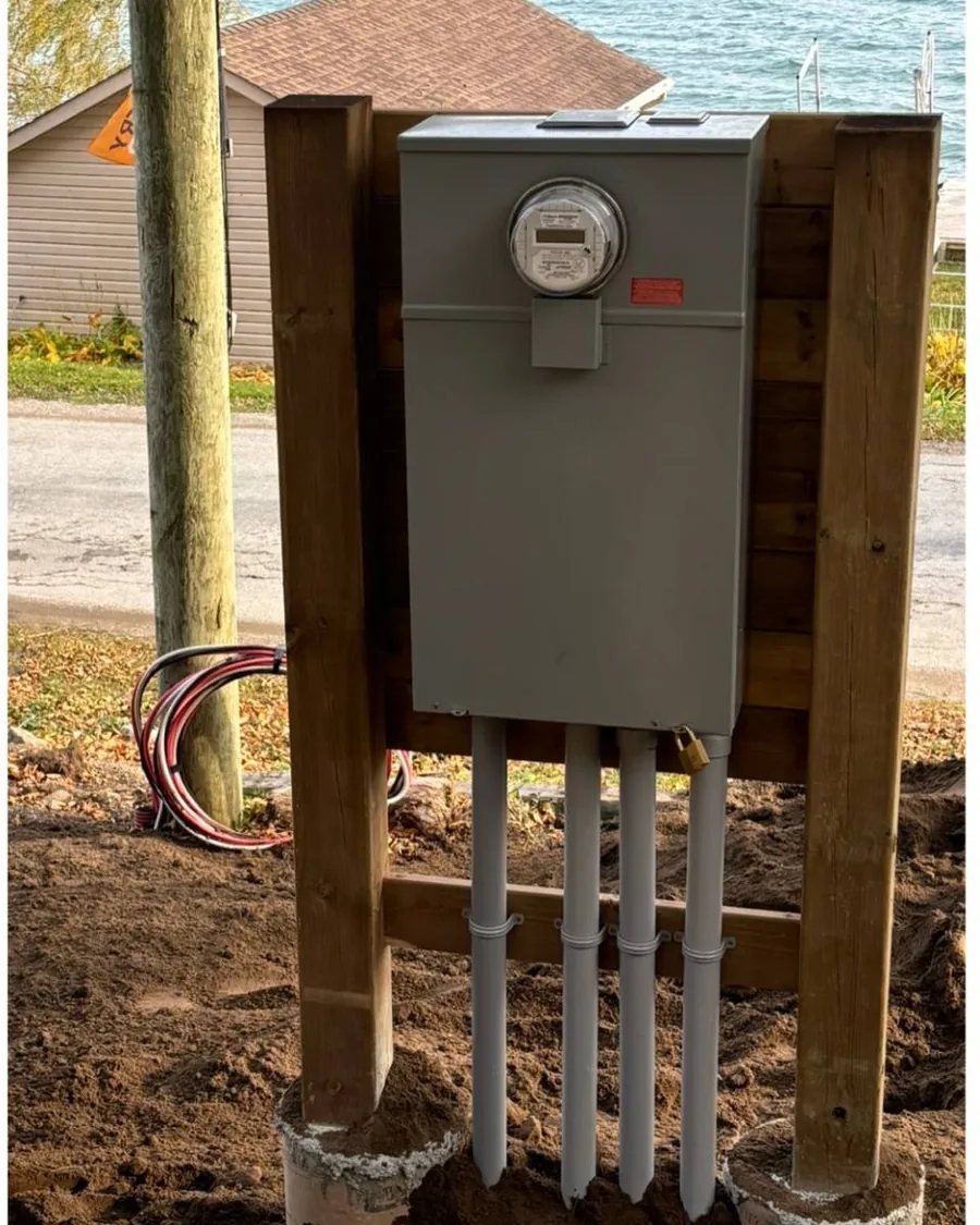 Waterfront meter pedestal, Dunne Power job